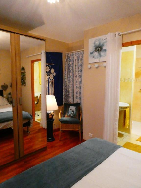 Chambre Le Mas D'Adelice Taulignan エクステリア 写真